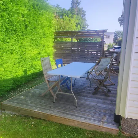 Mobile-home Avec Terrasse مكان تخييم *