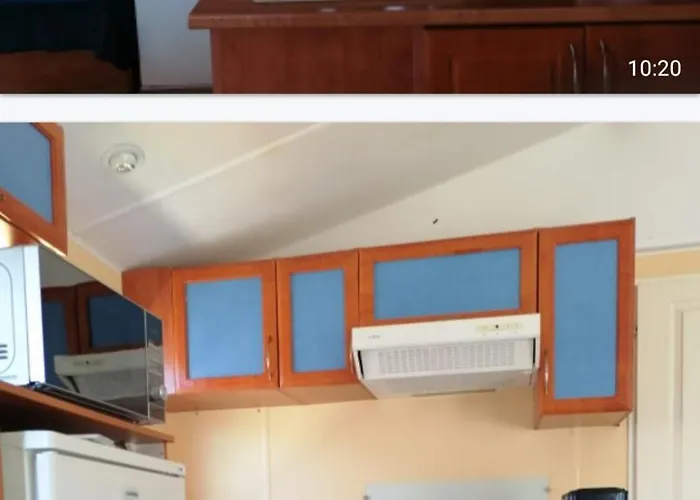 Mobile-home Avec Terrasse مكان تخييم تونو لي با